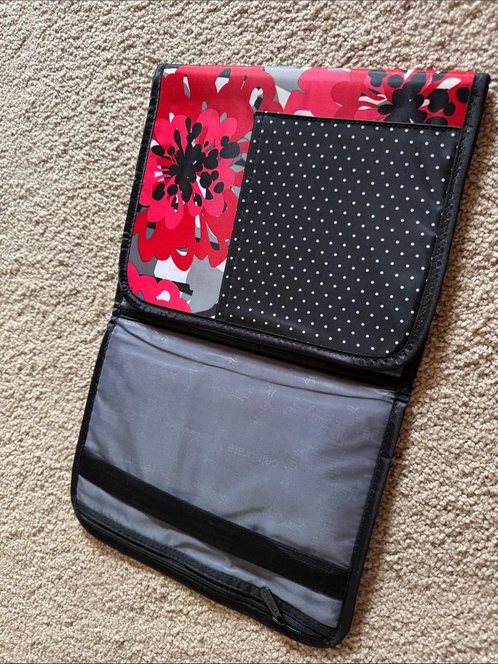 thirty-one Floral Tablet Case in Red, Black, Gray, White
